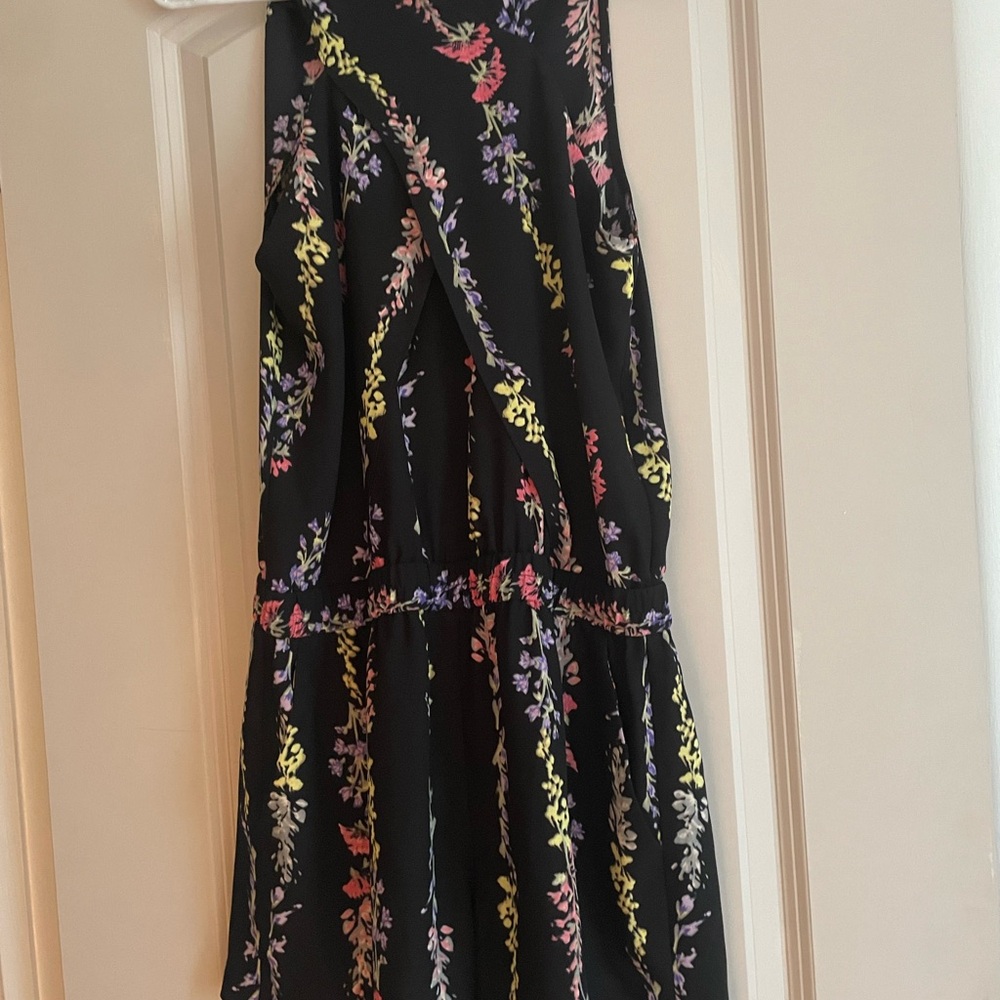 BCBG black floral Isla print romper. worn once. 109 retail - Picture 4 of 11